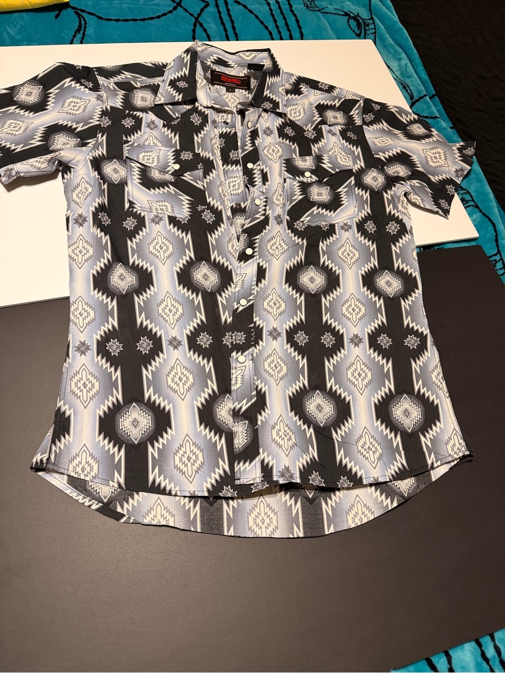 Men's Short-Sleeve Patterned shirt